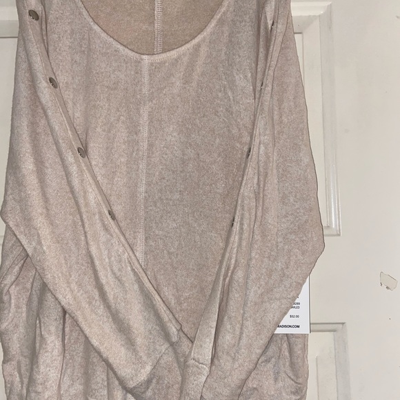 89th & Madison shirt - Picture 4 of 4